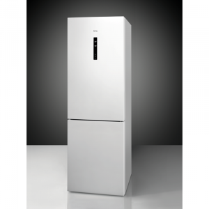 AEG RCB632E3MW 6000 Freestanding TwinTech® No Frost 60/40 Fridge Freezer in White